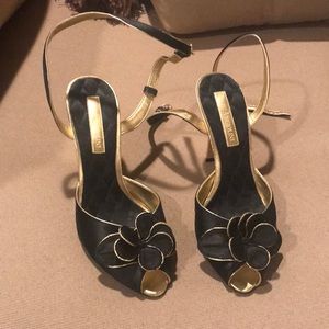 Enzo Angiolini sandal peep toe heels,flowery front